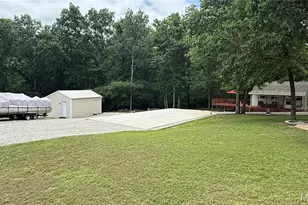 8933 Parrot Dr, French Village, MO 63036 - Photo 11