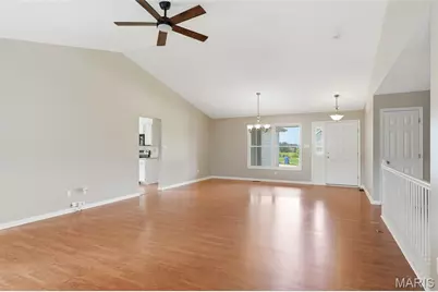 814 Emerald Place Drive, Saint Charles, MO 63304 - Photo 3