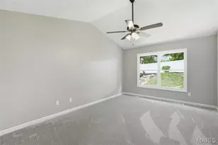 814 Emerald Pl Dr, Saint Charles, MO 63304 - Photo 13
