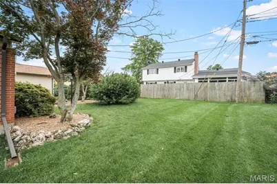 11700 Bayfield Lane, Saint Louis, MO 63128 - Photo 39