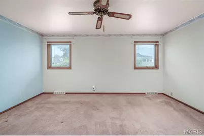 11700 Bayfield Lane, Saint Louis, MO 63128 - Photo 19
