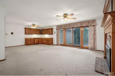 11700 Bayfield Lane, Saint Louis, MO 63128 - Photo 5