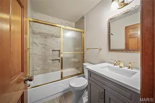 11700 Bayfield Ln, Saint Louis, MO 63128 - Photo 25