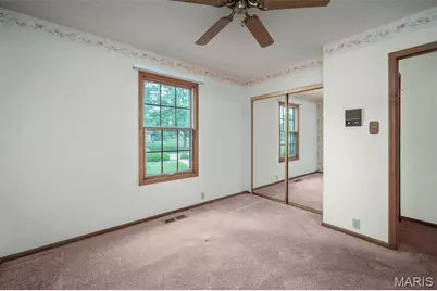 11700 Bayfield Lane, Saint Louis, MO 63128 - Photo 27