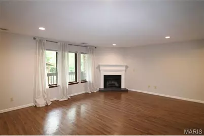 15022 Baxter Village Drive, Chesterfield, MO 63017 - Photo 9