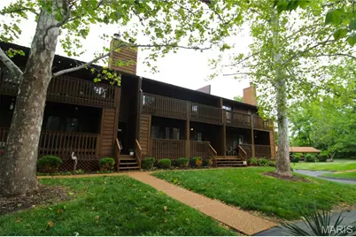 15022 Baxter Village Drive, Chesterfield, MO 63017 - Photo 3