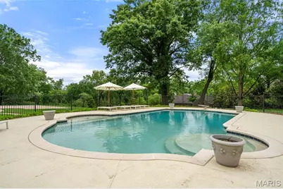 760 Kent Road, Ladue, MO 63124 - Photo 57
