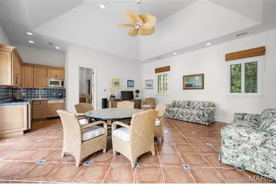 760 Kent Road, Ladue, MO 63124 - Photo 59