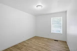 10236 Earl Dr, Saint Louis, MO 63136 - Photo 13