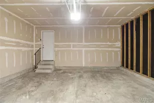 10236 Earl Dr, Saint Louis, MO 63136 - Photo 21