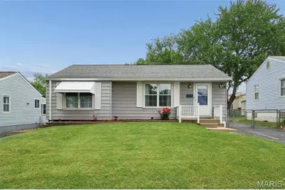 7109 Yates Street, Saint Louis, MO 63116 - Photo 1