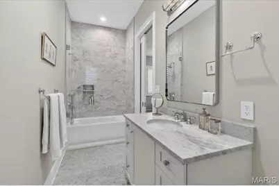 136 N Brentwood Boulevard, Clayton, MO 63105 - Photo 33