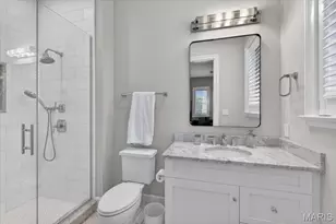 136 N Brentwood Blvd, Clayton, MO 63105 - Photo 31