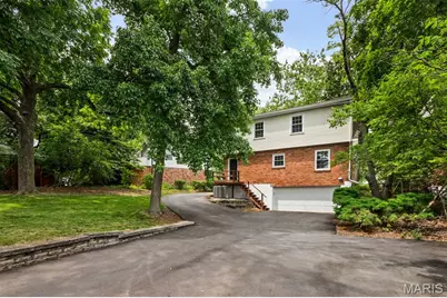 8562 Colonial Lane, Ladue, MO 63124 - Photo 49