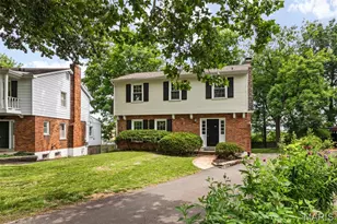 8562 Colonial Ln, Ladue, MO 63124 - Photo 3