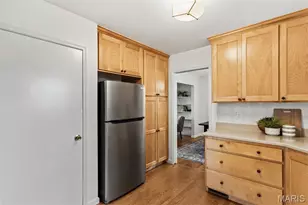 8562 Colonial Ln, Ladue, MO 63124 - Photo 23