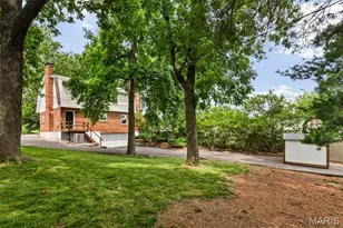 8562 Colonial Ln, Ladue, MO 63124 - Photo 51