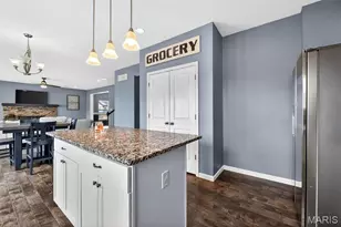 1649 Willowbrooke Manors Ct, Saint Louis, MO 63146 - Photo 13