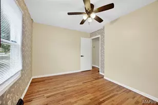 1033 Perry St, Saint Charles, MO 63301 - Photo 15