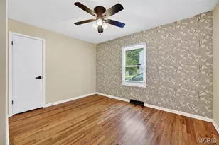 1033 Perry St, Saint Charles, MO 63301 - Photo 17