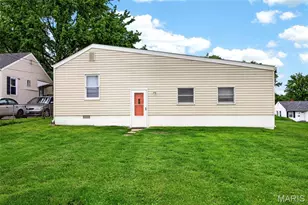 1033 Perry St, Saint Charles, MO 63301 - Photo 9