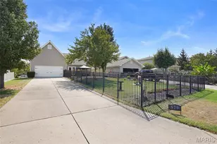 579 Misty Mountain Dr, O'Fallon, MO 63368 - Photo 25
