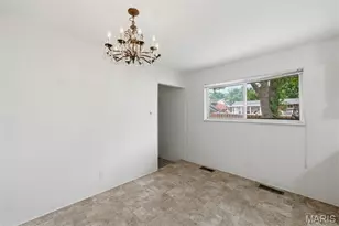 2701 Woodbury Dr, Mehlville, MO 63125 - Photo 13