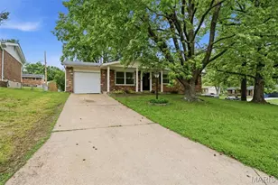 2701 Woodbury Dr, Mehlville, MO 63125 - Photo 39