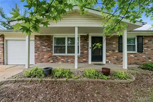 2701 Woodbury Dr, Mehlville, MO 63125 - Photo 3