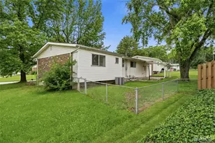 2701 Woodbury Dr, Mehlville, MO 63125 - Photo 33