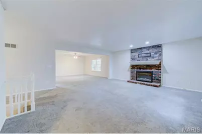 1725 Florine Boulevard #F, Saint Charles, MO 63303 - Photo 5