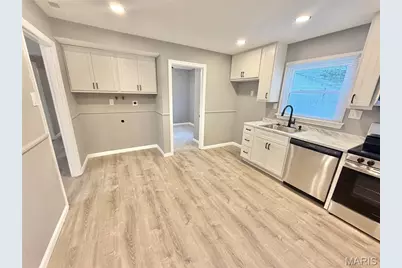 3441 Saint Clovis Lane, Saint Ann, MO 63074 - Photo 5