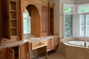 2457 Town and Country Ln, Town and Country, MO 63131 - Photo 21