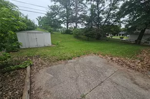 10604 Trask Dr, Saint Louis, MO 63136 - Photo 13