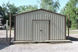 334 N River Rd, Elsberry, MO 63343 - Photo 9