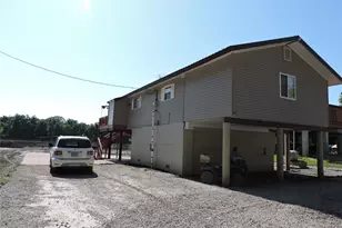 334 N River Rd, Elsberry, MO 63343 - Photo 5