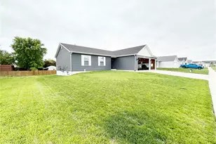 306 Harvest Dr, Wright City, MO 63390 - Photo 9