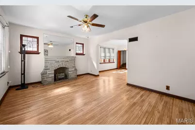 4320 Toenges Avenue, Saint Louis, MO 63116 - Photo 5