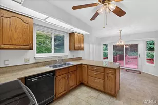 3026 Meadowwood Dr, Saint Charles, MO 63303 - Photo 29