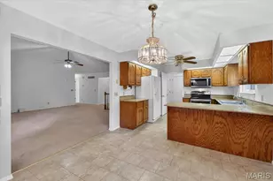 3026 Meadowwood Dr, Saint Charles, MO 63303 - Photo 25