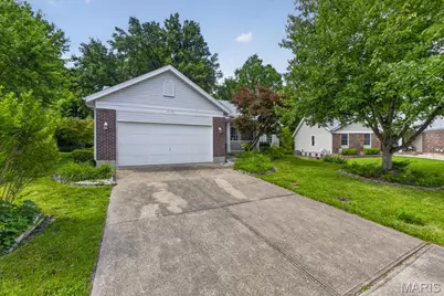 3026 Meadow Wood Drive, Saint Charles, MO 63303 - Photo 3