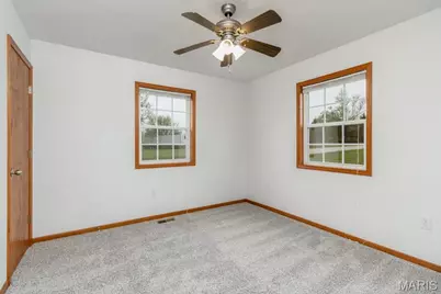 19406 Justice Road, Lebanon, MO 65536 - Photo 17
