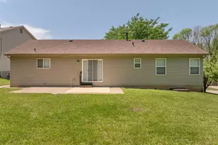 464 Fall River Ln, Saint Charles, MO 63304 - Photo 17