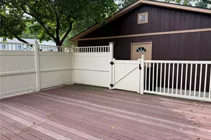 660 Hunters Ridge Dr, Ferguson, MO 63135 - Photo 19