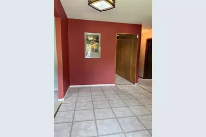 660 Hunters Ridge Drive, Ferguson, MO 63135 - Photo 3