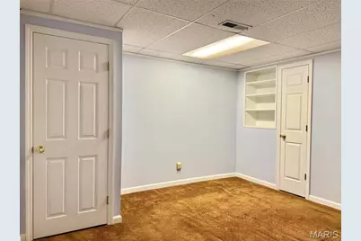 660 Hunters Ridge Drive, Ferguson, MO 63135 - Photo 25