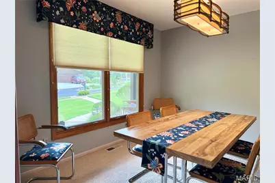 660 Hunters Ridge Drive, Ferguson, MO 63135 - Photo 5