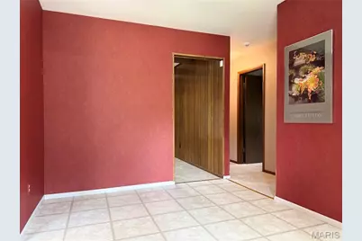 660 Hunters Ridge Drive, Ferguson, MO 63135 - Photo 3