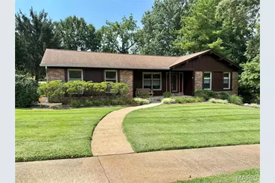 660 Hunters Ridge Drive, Ferguson, MO 63135 - Photo 1