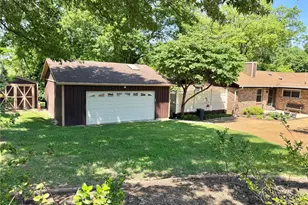 660 Hunters Ridge Dr, Ferguson, MO 63135 - Photo 33